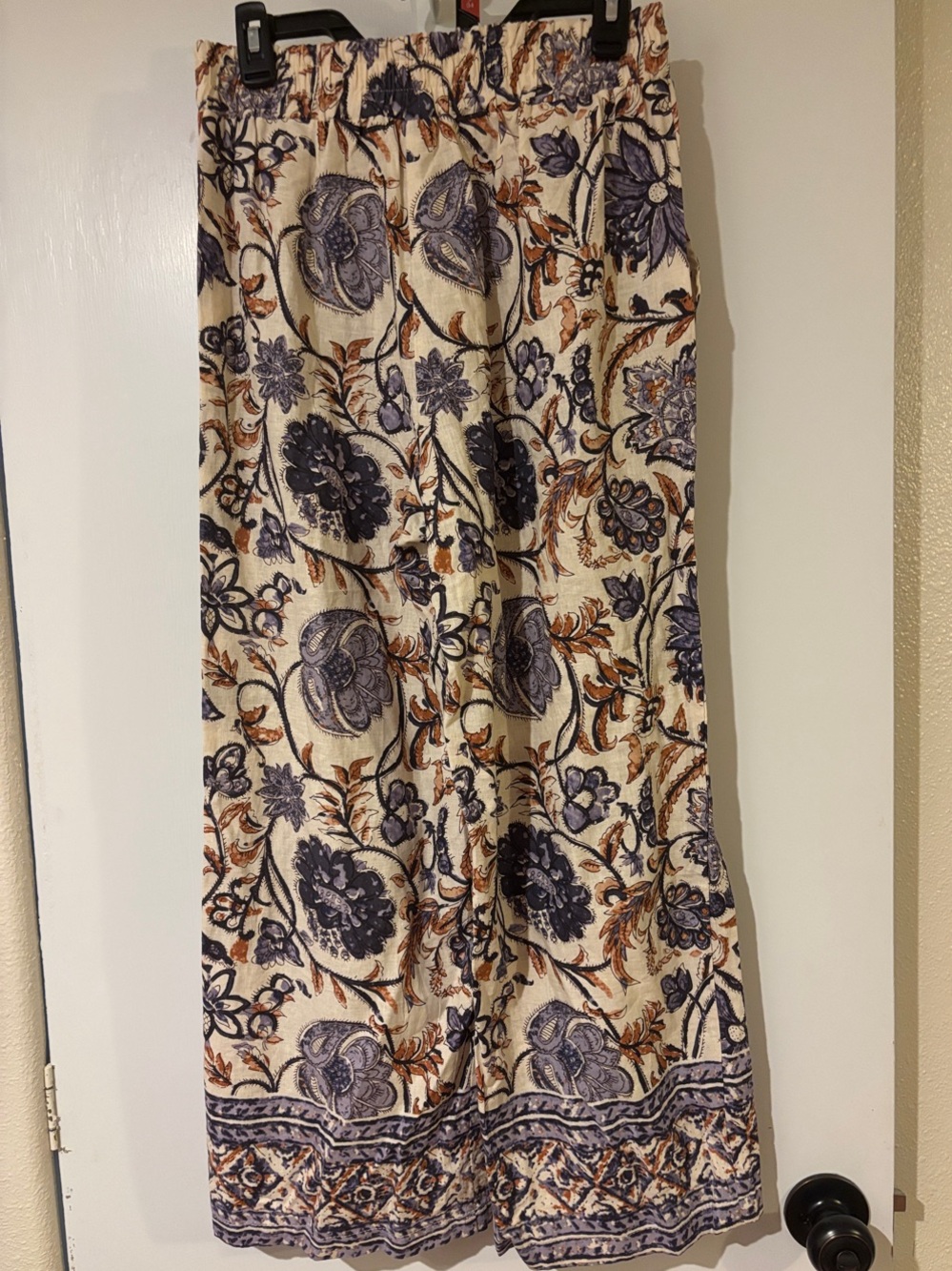 Nicole Miller Cream Wide-Leg Pants with Purple and Brown Floral Pattern